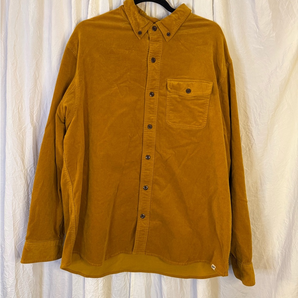 Duluth Trading Co Men's Mustard Casual Button Down Shirt